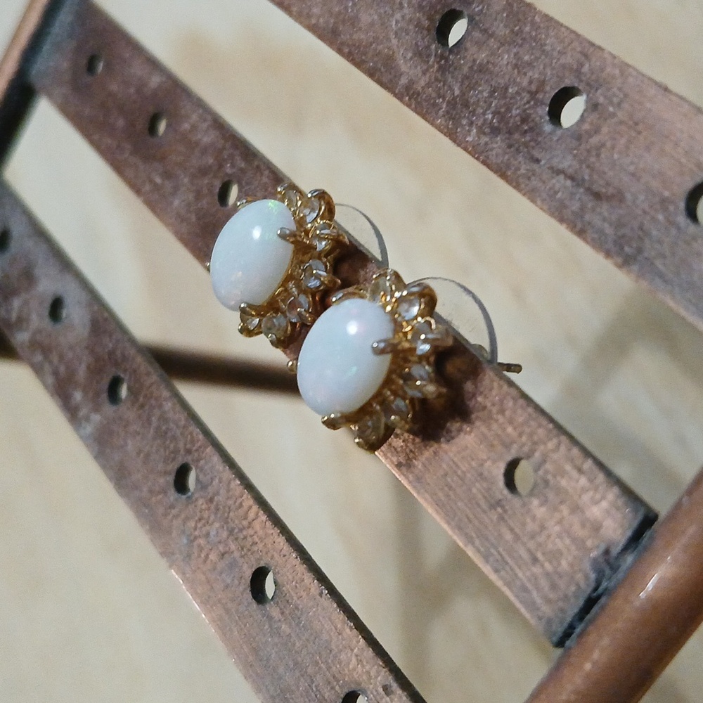 Elegant Gold and White Opal Stud Earrings